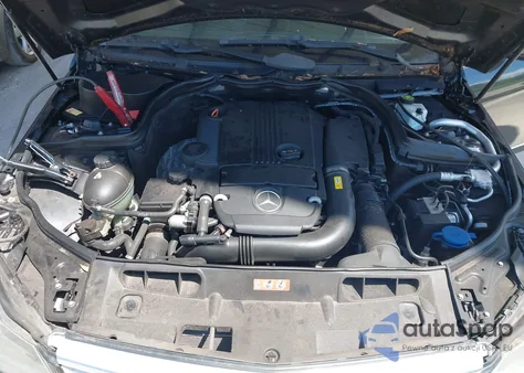 2013 Mercedes-Benz C 250 Sport из США, поврежденный, VIN WDDGF4HB3DR248499